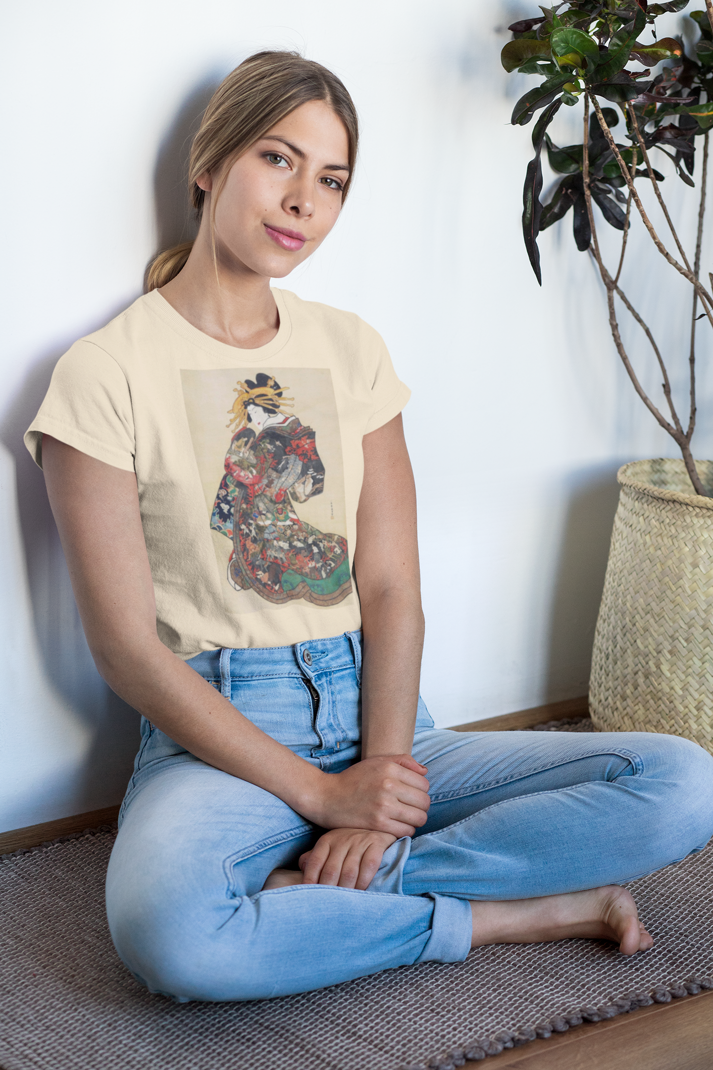 Women's Trendy T Shirt | Kotisawa Classic T Shirt | Nureonna